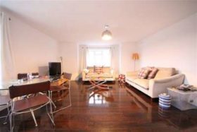 2 bedroom Flat to re...